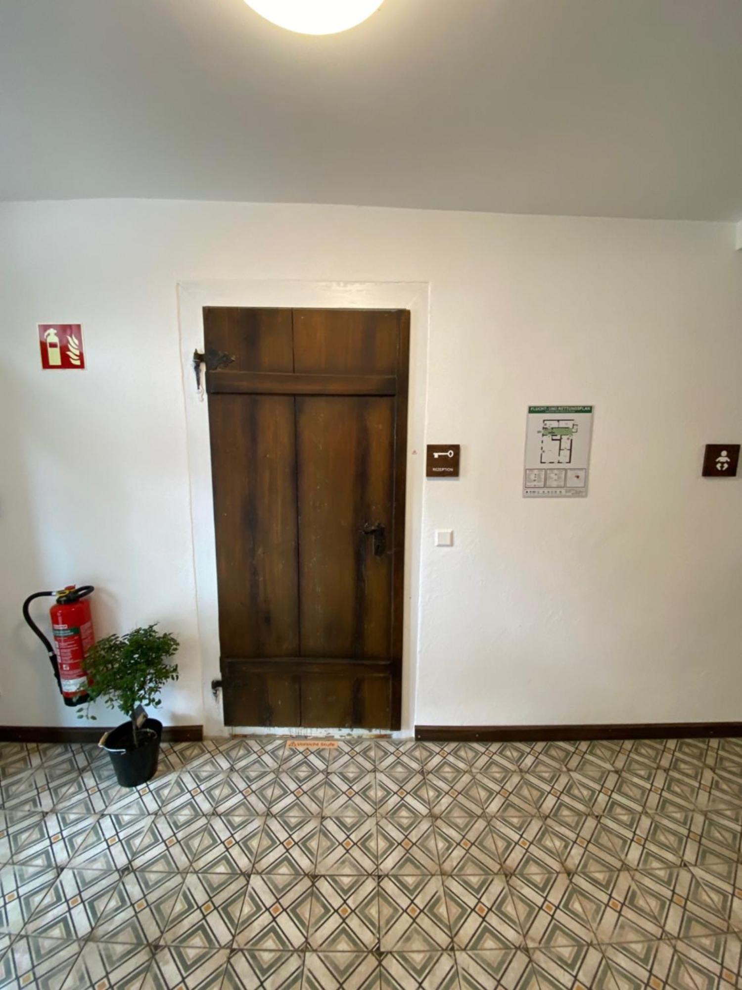 Hostel バーリンゲン エクステリア 写真